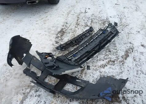 2018 Toyota Highlander Xle z USA, uszkodzony, nr VIN 5TDJZRFH3JS556538